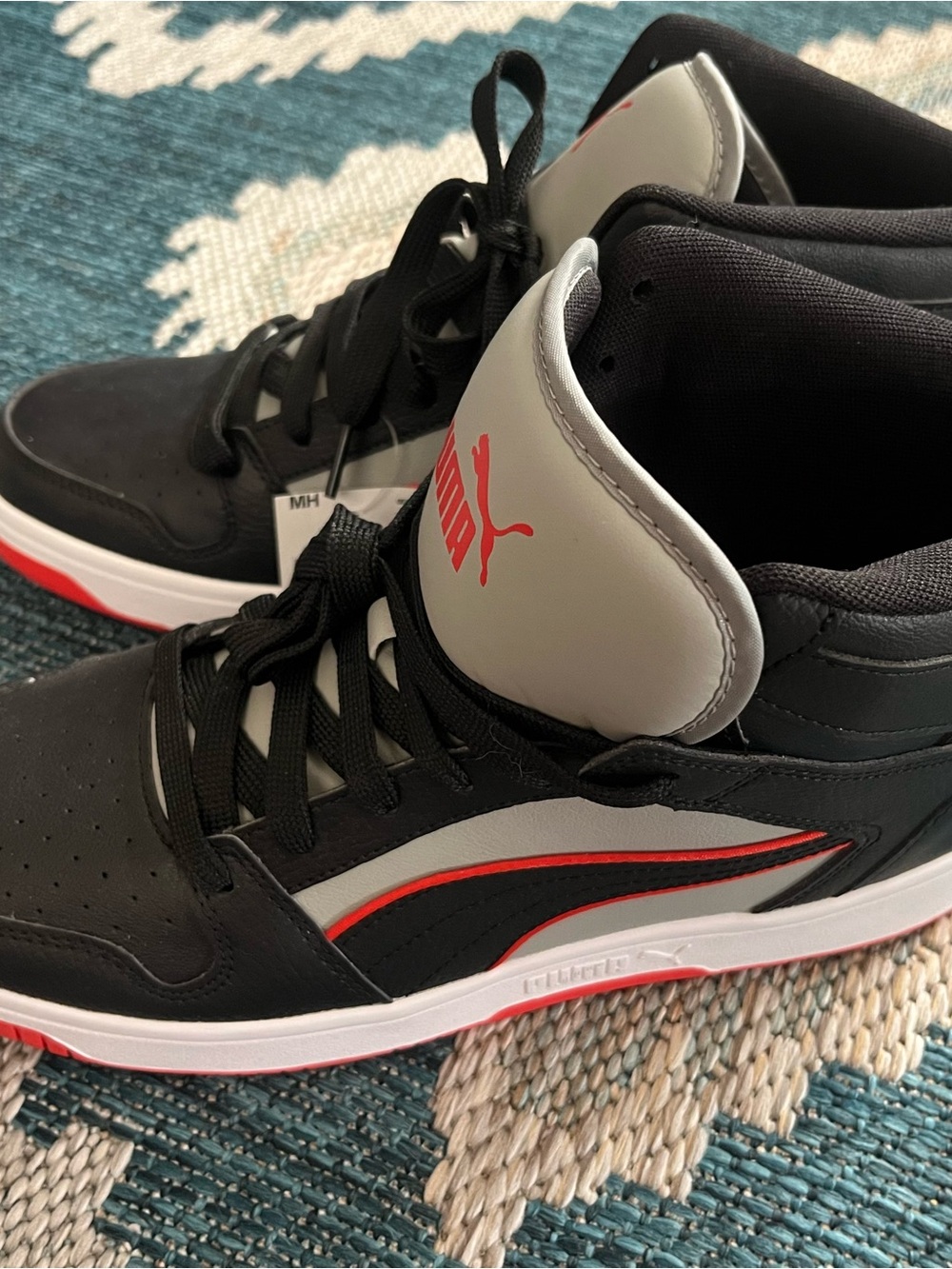 Puma Men's Black, Gray & Red Mid-Top Athletic Sneakers